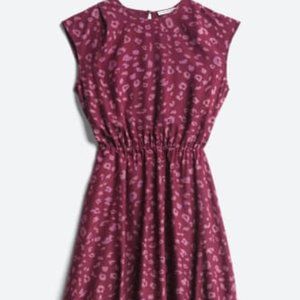 Purple summer dress with short sleeve